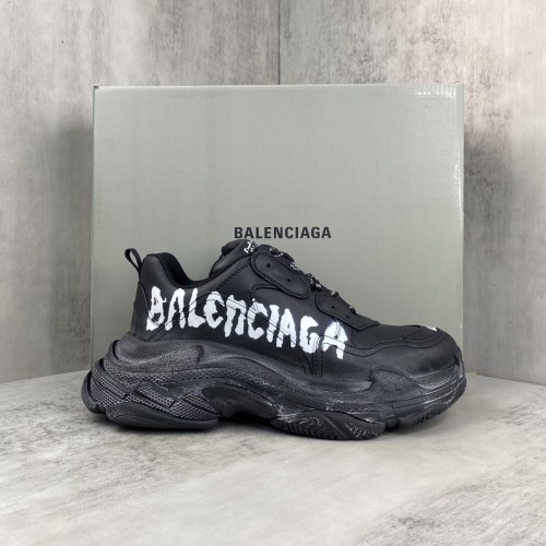 발렌시아가 Balenciaga Triple S