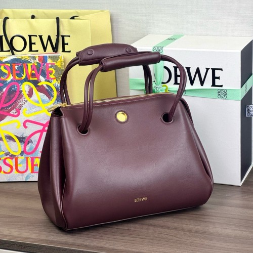 Loewe 로에베 Madrid (Medium)