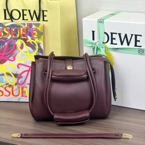 Loewe 로에베 Madrid (Small)