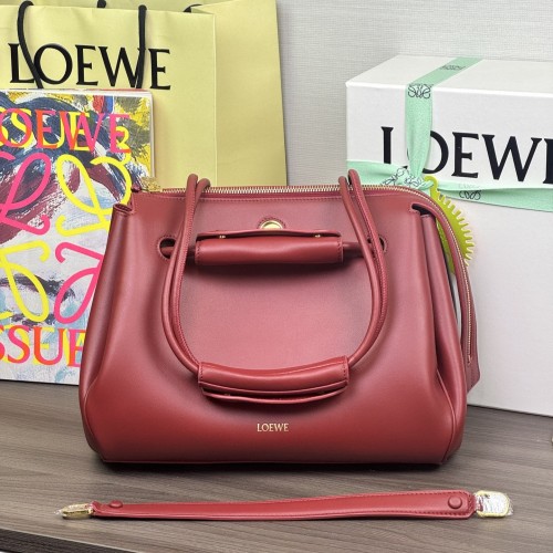 Loewe 로에베 Madrid (Medium)