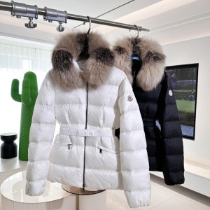 Moncler 몽클레어 Boed