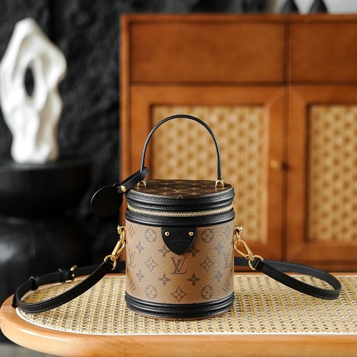 LV 루이비통 Cannes