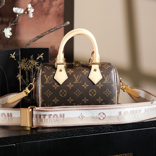 LV 루이비통 Speedy Bandouliere 20