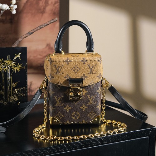 LV 루이비통 Camera Box