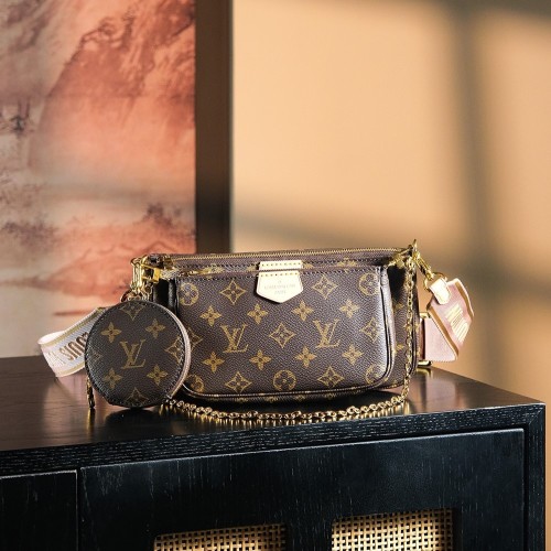 LV 루이비통 Multi Pochette