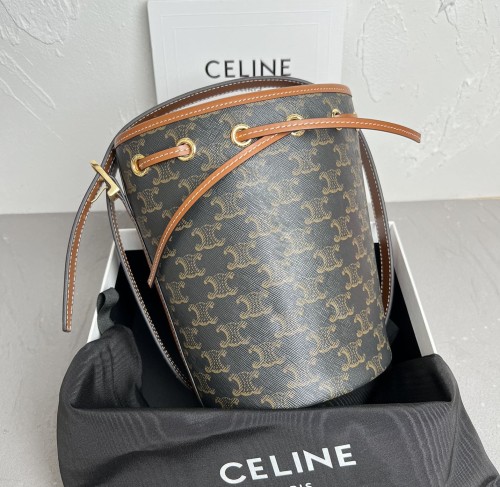 CELINE 셀린느 TRIOMPHE
