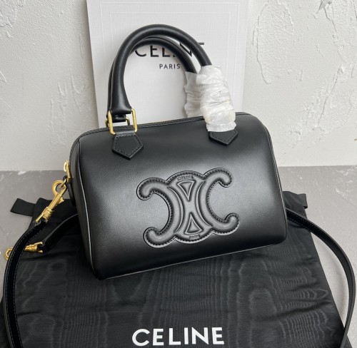 Celine 셀린느 CUIR TRIOMPHE (Small)