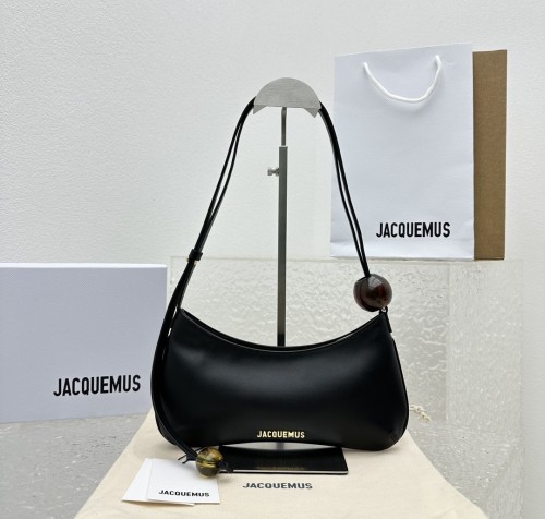 Jacquemus̶ Le Bisou