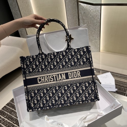 Dior 디올 Oblique  Book Tote