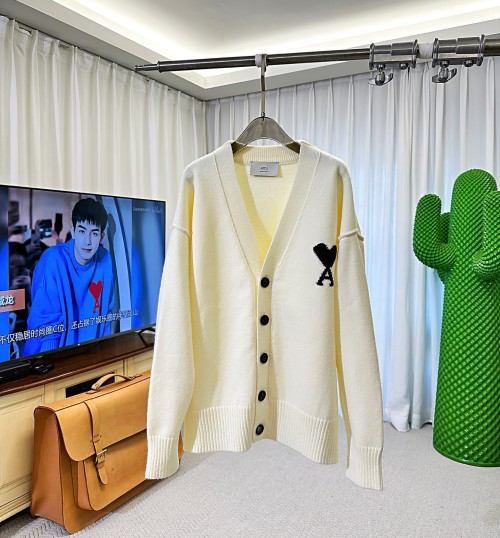 AMI 아미 하트 가디건