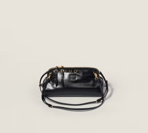 MiuMiu 미우미우 카프리스 샤이니 가죽 클러치