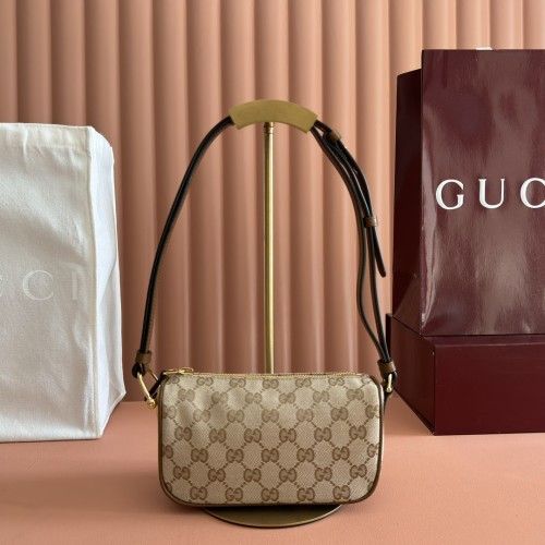 Gucci 구찌 Half Horsebit (Small)