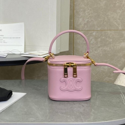 Celine 셀린느 Triomphe Box