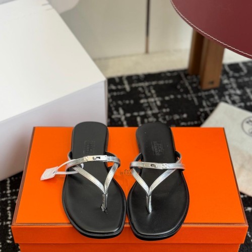 26SS Hermes 에르메스 샌들