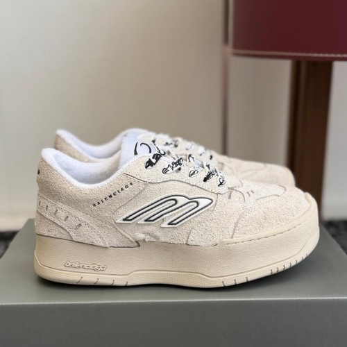 Balenciaga 발렌시아가 Hamptons Worn-Out  26FW