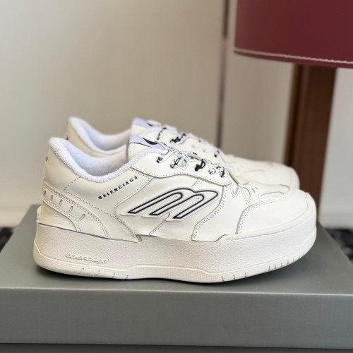 Balenciaga 발렌시아가 Hamptons Worn-Out 26FW