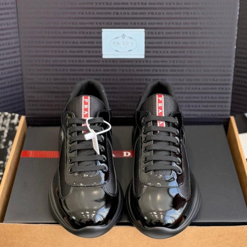 Prada 프라다 스니커즈