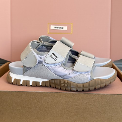 MiuMiu 미우미우 Tyre