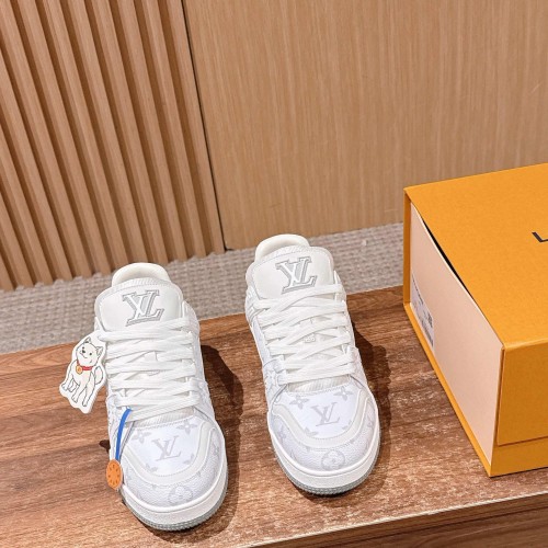 LV 루이비통 Trainner