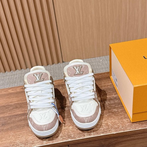 LV 루이비통 Trainner