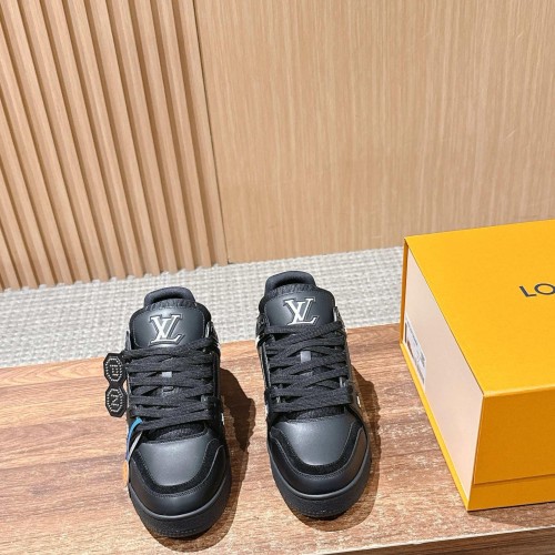 LV 루이비통 Trainner