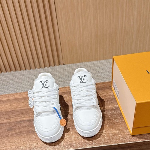 LV 루이비통 Trainner