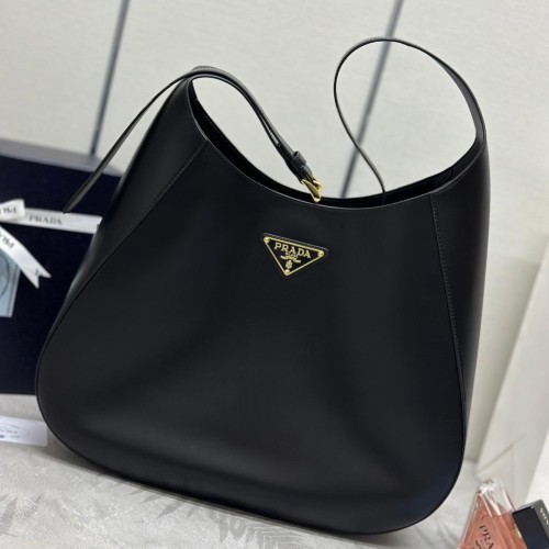 Prada 프라다 클레오 브러시드 가죽 숄더백