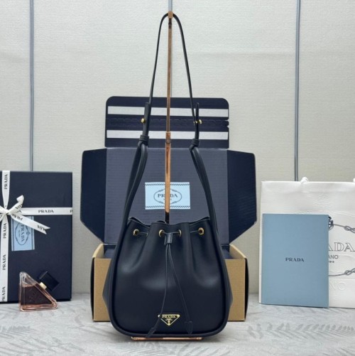 Prada 프라다 버킷