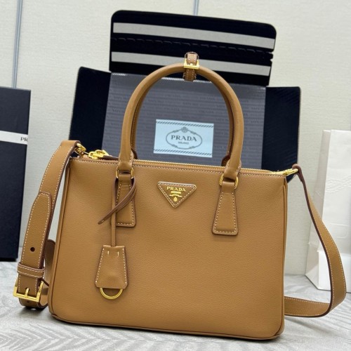 Prada 프라다 토트