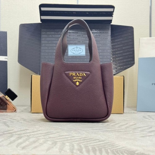 Prada 프라다 가죽 백 (Mini)