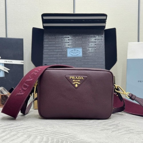 Prada 프라다 가죽백