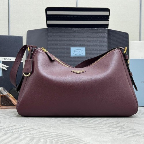 Prada 프라다 Aimee