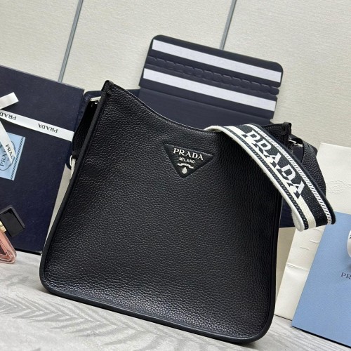 Prada 프라다 플로 레더 호보백