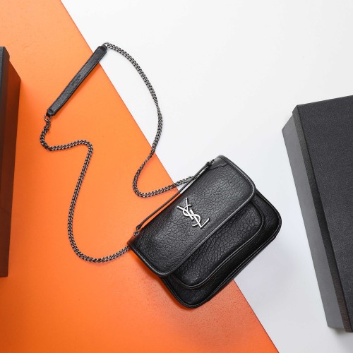 YSL 입생로랑 Niki