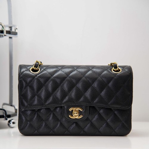 Chanel 샤넬 Classic Flap (Small)