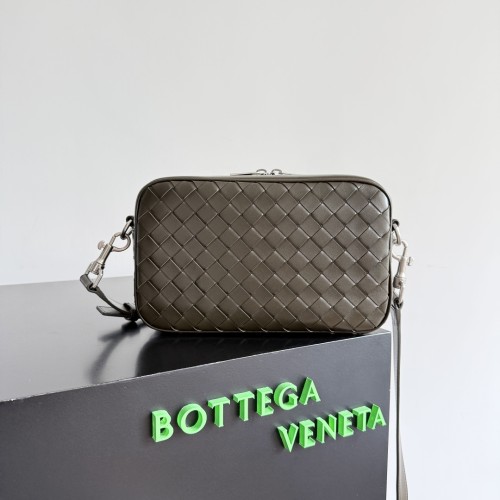 BOTTEGA VENETA 보테가 베네타 INTRECCIATO
