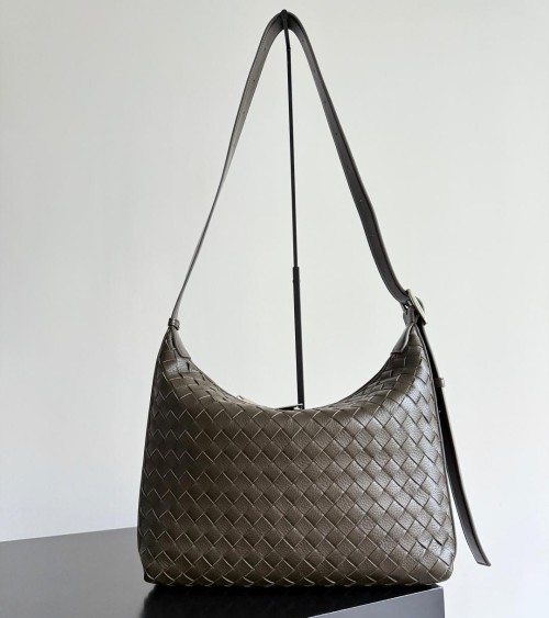BOTTEGA VENETA 보테가 베네타 Traveler (Small)