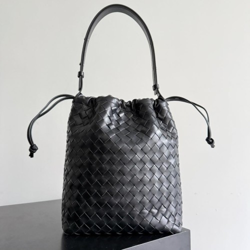 BOTTEGA VENETA 보테가 베네타 Biblioteca Bucket