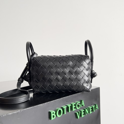 BOTTEGA VENETA 보테가 베네타 Loop