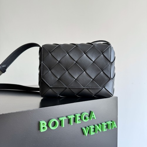 BOTTEGA VENETA 보테가 베네타 Diago