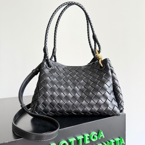 BOTTEGA VENETA 보테가 베네타 parachuta (Medium)