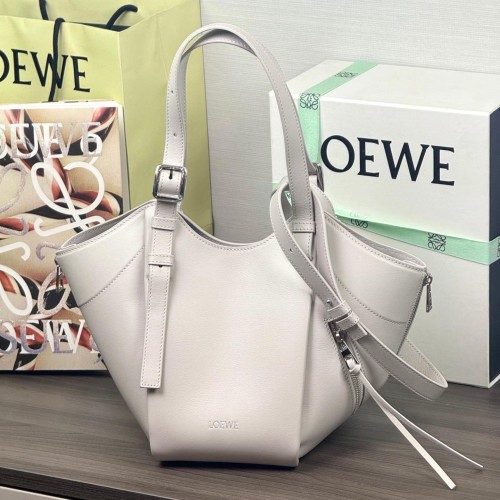 Loewe 로에베 Hammock Flip