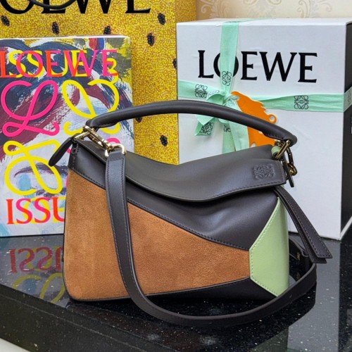 Loewe 로에베  Puzzle Edge (Small)