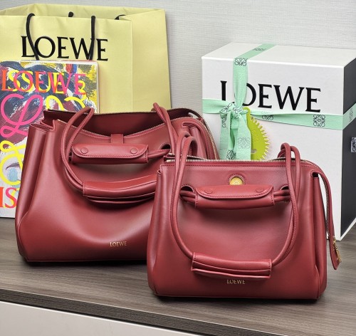 Loewe 로에베 Madrid
