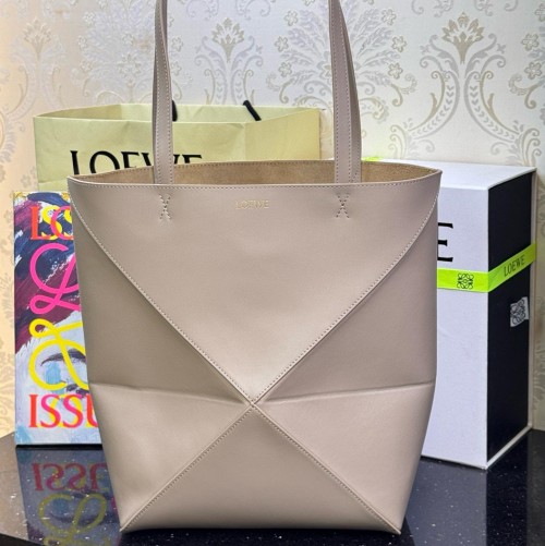 Loewe 로에베 Puzzle Fold (Medium)