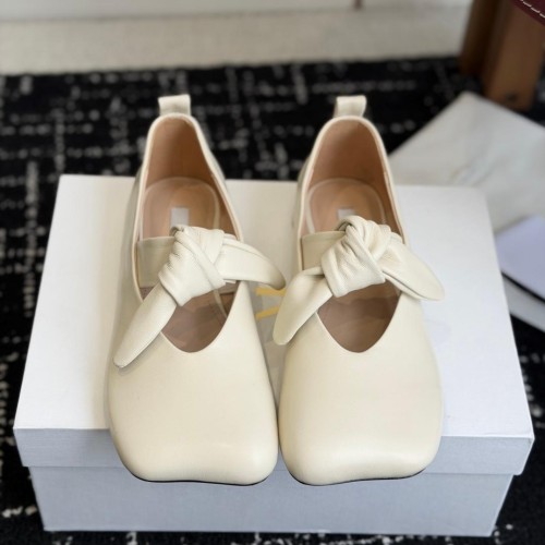 The row 더 로우  Canal