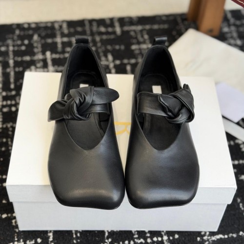 The row 더 로우  Canal