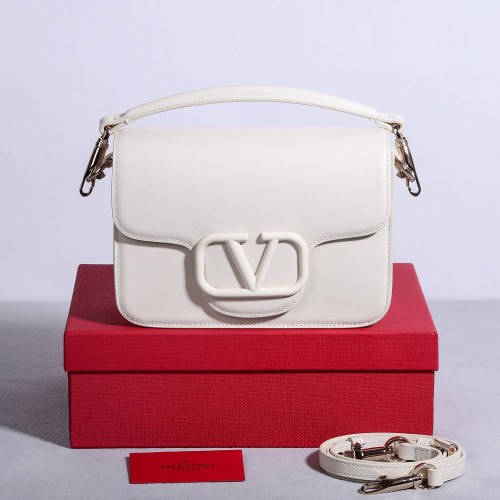 VALENTINO 발렌티노 GARAVANI LOCÒ