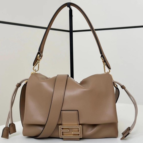 FENDI 펜디 Mamma Baguette
