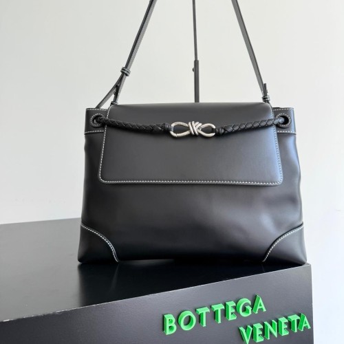 BOTTEGA VENETA 보테가 베네타 ANDIAMO